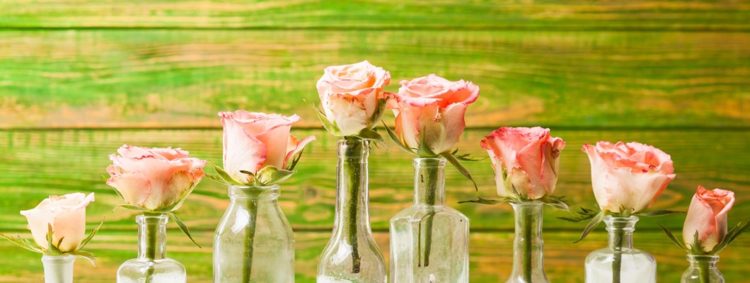 Creative Wedding Favour Bottle Ideas to Delight Your Guests